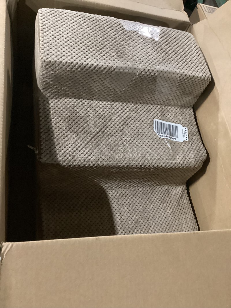 Condition photo showing New/Like New for Amazon Basics Dog Steps, 14.4" H, 3-Step Pet Stairs with Non-Slip Bottom for Bed Couch and Sofa, Indoor Dogs and Cats, Grey