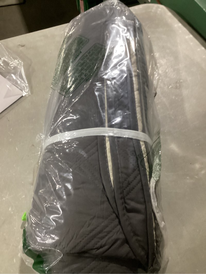 Condition photo showing Good Condition for Ameritex Waterproof Dog Bed Cover Pet Blanket with Anti-Slip Back for Furniture Bed Couch Sofa 68x82 Inch (Pack of 1) Darkgrey