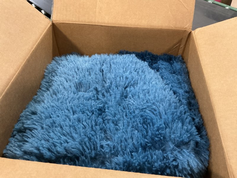 Condition photo showing Good Condition for yescool Weighted Blanket for Adults (20 lbs, 60" x 80", Midnight Blue) Heavy Blanket for Sleeping Perfect for 140-160 lbs, Queen Size Faux Fur Blanket with Premium Glass Bead, Machine Washable A-midnight Blue 60X80-20 lbs