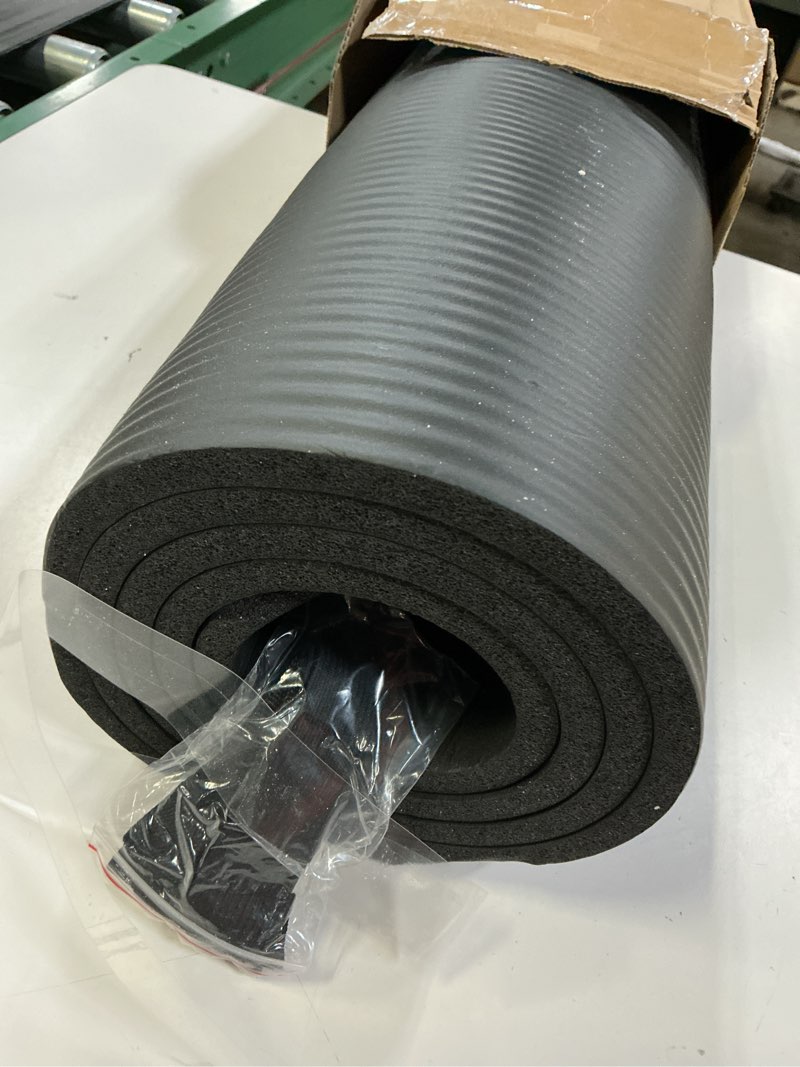 Condition photo showing Good Condition for amazon basics extra thick exercise yoga mat with carrying strap black 1/2 inch