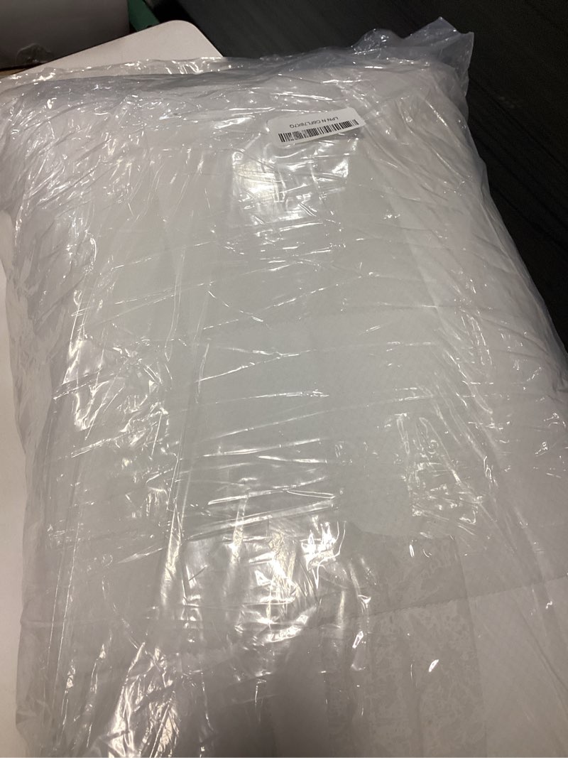 Condition photo showing New/Like New for nuzzle cooling adjustable pillow for side sleepers, luxury standard size bed pillow hotel collection - best adjust height soft firm pillow for back, stomach or side sleepers - home gifts