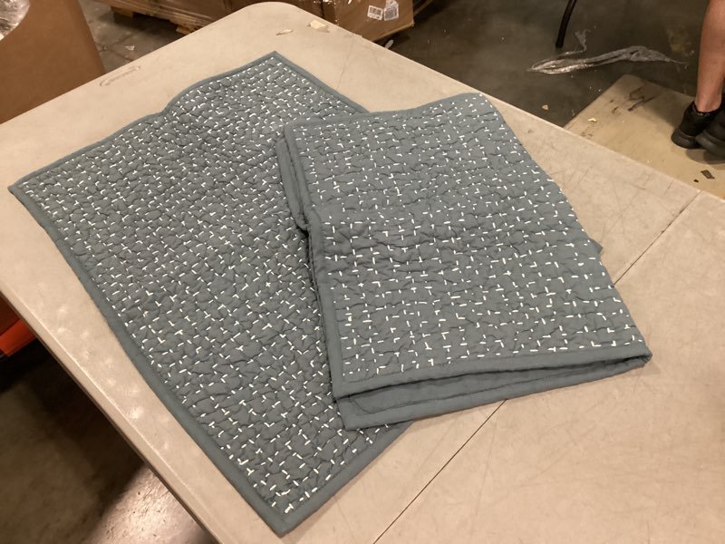 Condition photo showing New/Like New for organic cotton hand stitched quilted sham set