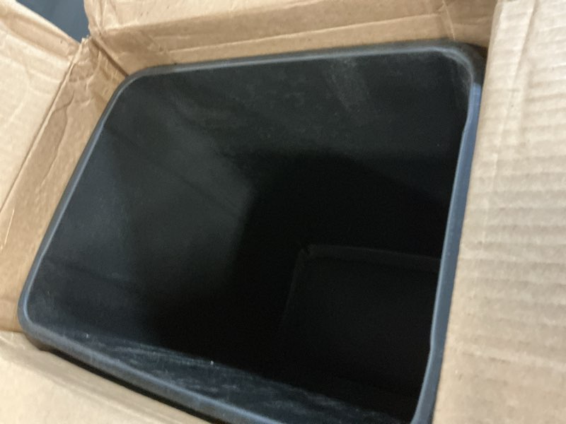 Condition photo showing Good Condition for sterilite 7.5 gallon touchtop wastebasket with lid that opens with touch, conceals trash in the kitchen, bathroom, mudroom or office, black, (pack of 4) black 4 pack