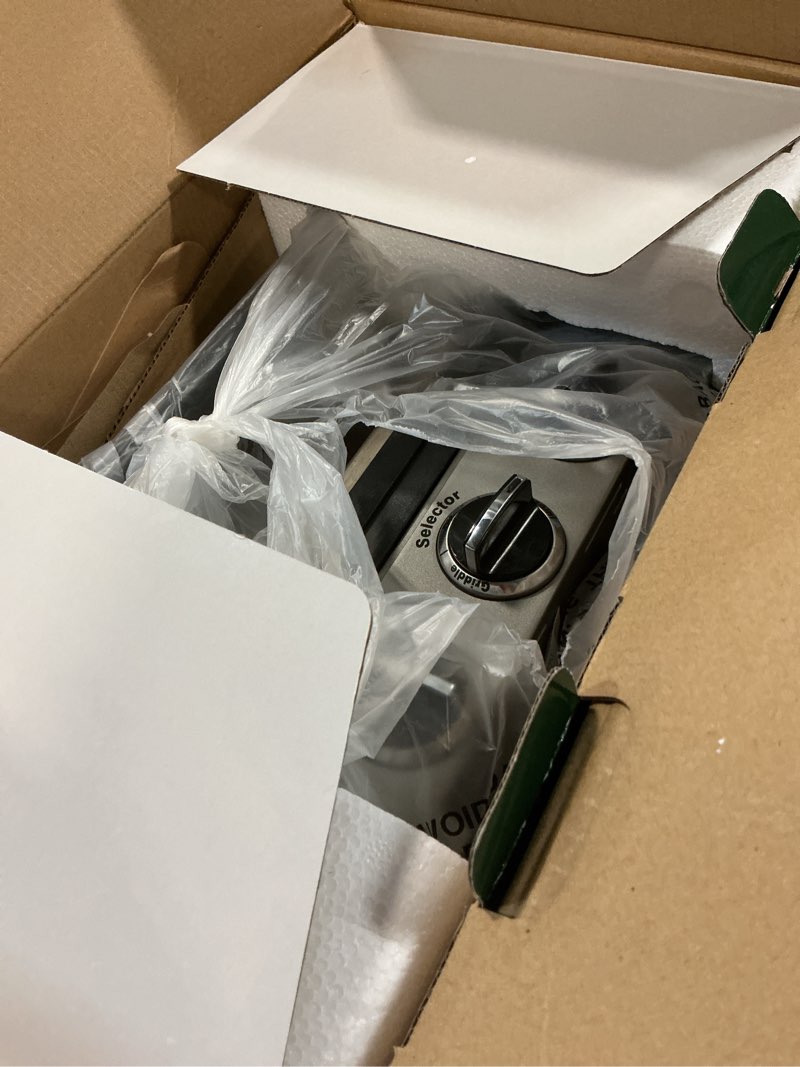 Condition photo showing Good Condition for cuisinart griddler indoor grill, panini press, sandwich maker & more, 5-in-1 grilling, dishwasher-safe nonstick cooking plates, gr-4nnas, stainless steel new 5-in-1
