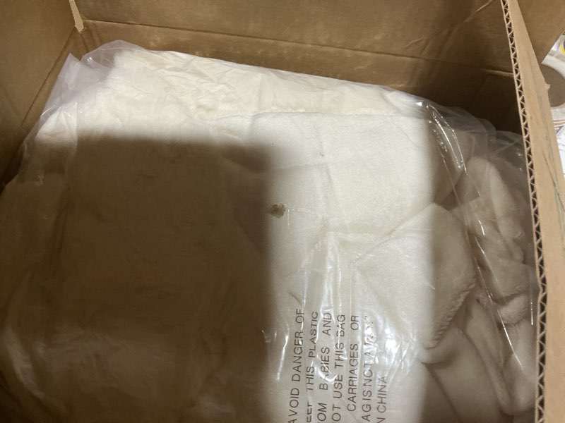 Condition photo showing Good Condition for Luxury 1000GSM Faux Rabbit Fur Throw Blanket, Super Heavy Warm Cozy Blankets for Couch Bed Sofa, Bubble Plush Fuzzy Elegant Soft Reversible Mink Blanket for Living Room Bedroom, Cream White Cream White 60"x80"