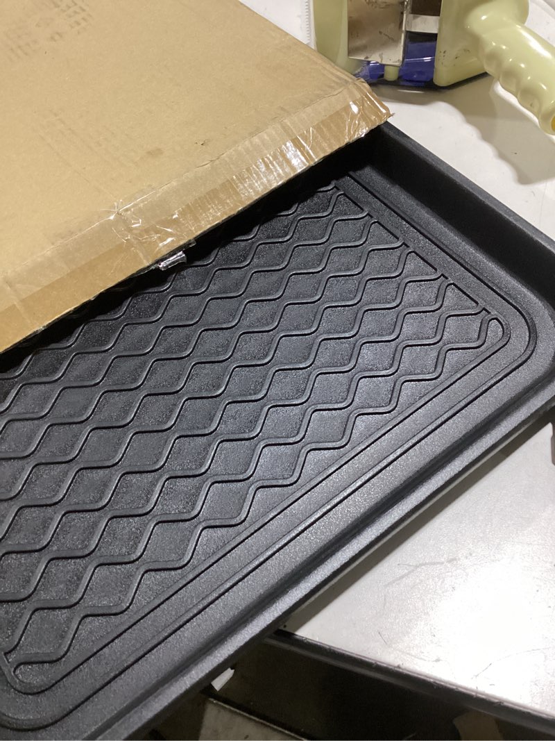 Condition photo showing Good Condition for All-Weather Indoor/Outdoor Boot Tray - Weather-Resistant Hard Plastic Shoe Mat with Raised Edge for Entryways, Decks, and Patios by Stalwart (Black) MEDIUM