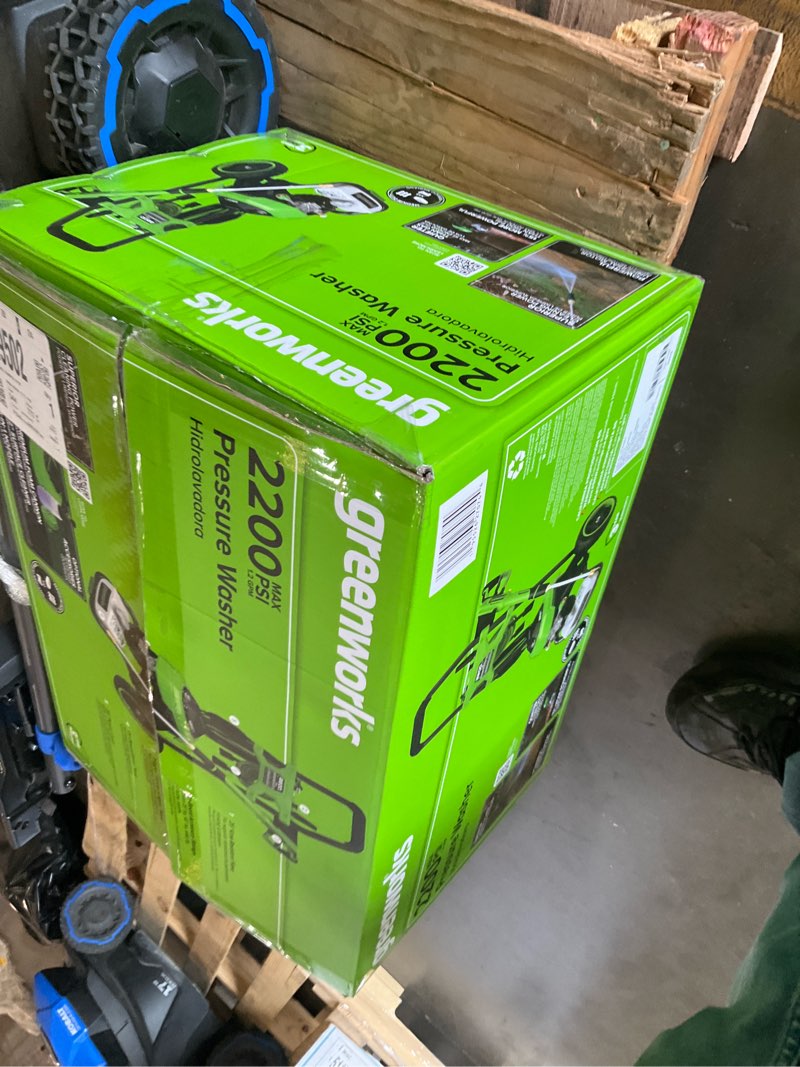 greenworks 2200-psi 1.2-gpm cold water electric pressure washer with 4 spray tips
