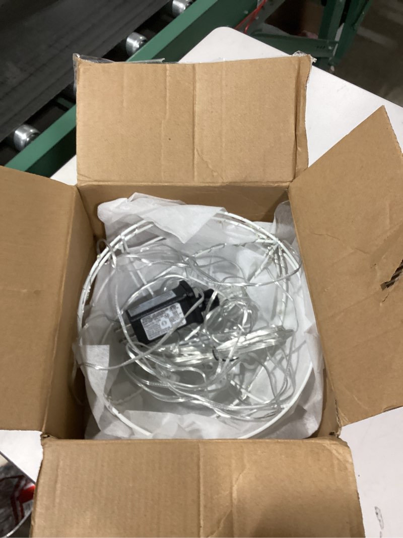 Condition photo showing Good Condition for Leinuosen 4 Pack 7.87" Outdoor Christmas Ball Lights, Hanging LED Sphere String Light with Metal Frame Multicolor Globe Lights for Holiday Garden Tree Patio Yard Party Outdoor Decor (Red Green) 4 Red Green