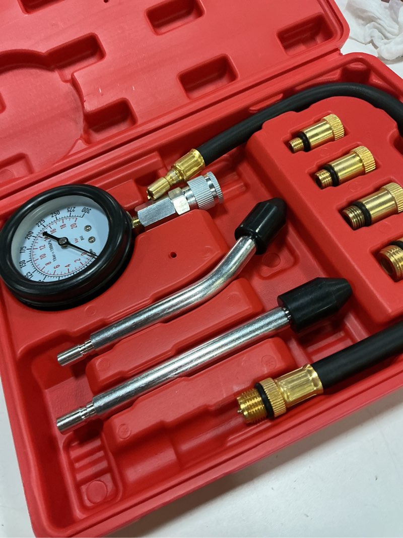 Condition photo showing Good Condition for betooll hw0130 8pcs petrol engine cylinder compression tester kit automotive tool gauge normal