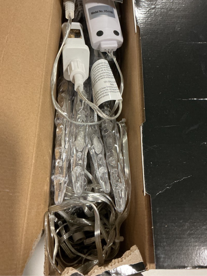 Condition photo showing Good Condition for  GE Color Effects 20 -Count Color-changing LED Plug-In Christmas Icicle Lights