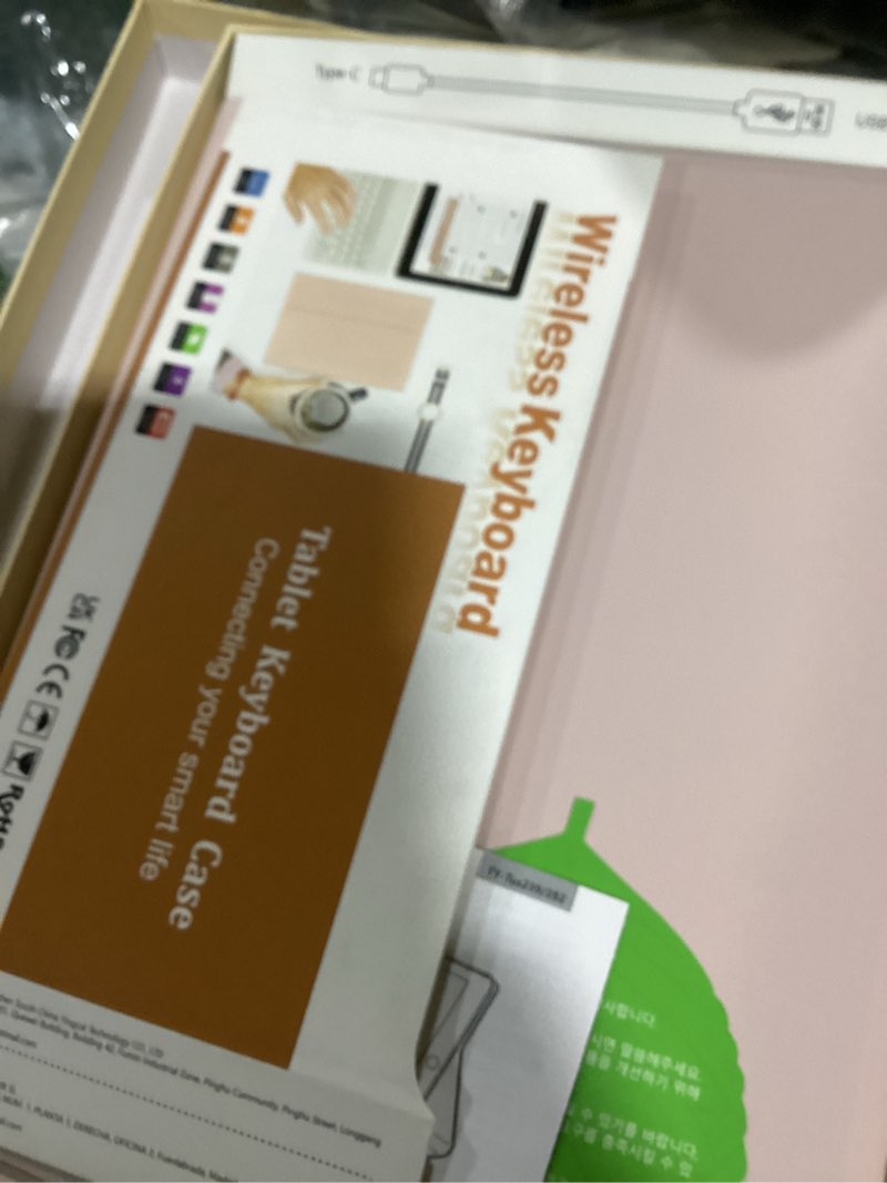 Condition photo showing Good Condition for cc store for ipad air 11 inch case with keyboard m3/m2 (2025/2024) - detachable folio keyboard cover with pencil holder for ipad pro 11 inch (4th /3rd /2nd /1st gen)&air 5th/4th gen (pink)