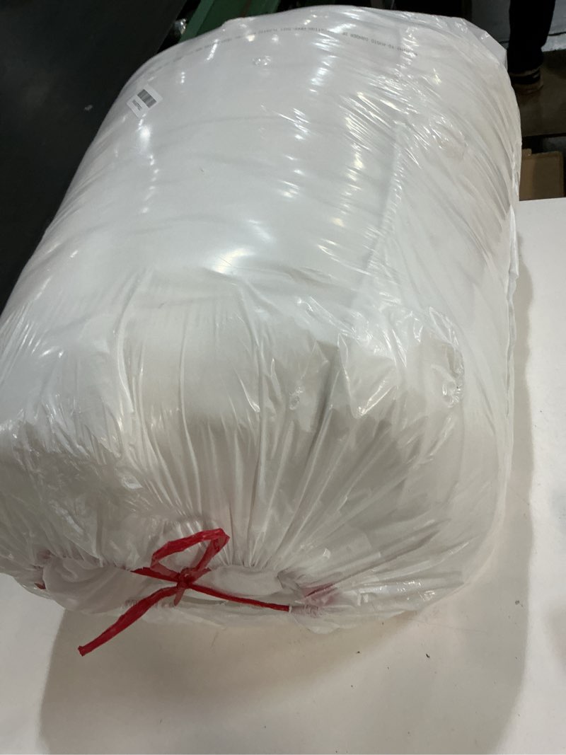 Condition photo showing Good Condition for EASELAND California King Mattress Pad Pillow Top Mattress Cover Quilted Fitted Mattress Protector Long Cotton Top 8-21" Deep Pocket Cooling Mattress Topper (72x84 Inches, White) White California King