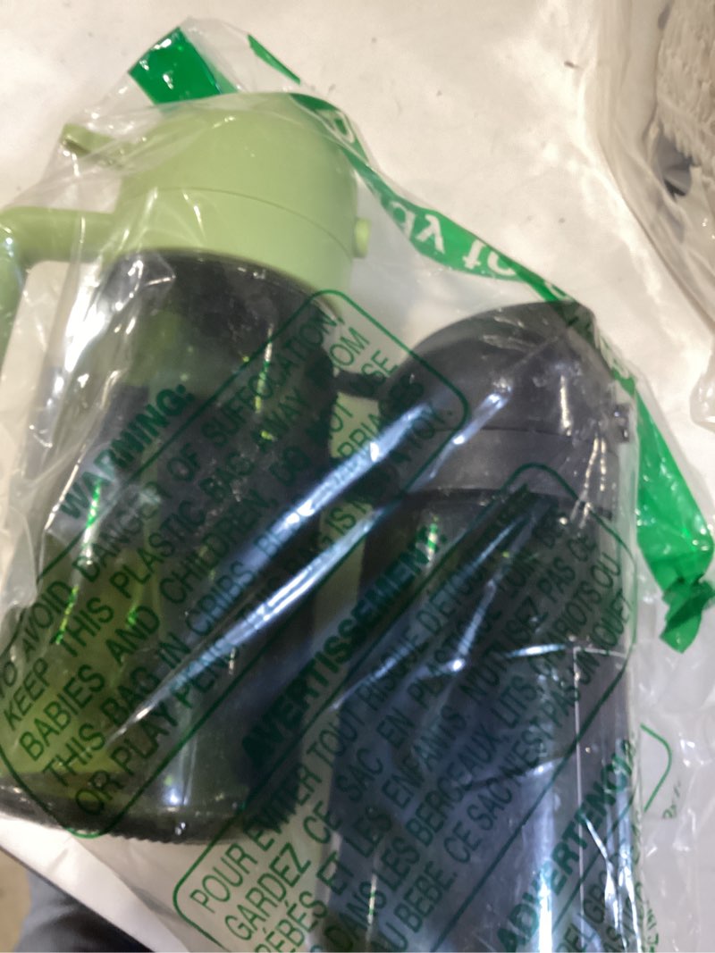 Condition photo showing Good Condition for cxinyi - 16oz/470ml olive oil dispenser for kitchen with stickers - 2 in 1 olive oil sprayer for cooking, air fryer, and salad, black&green (light-proof kitchen gadget) light-proof /w stickers black&green