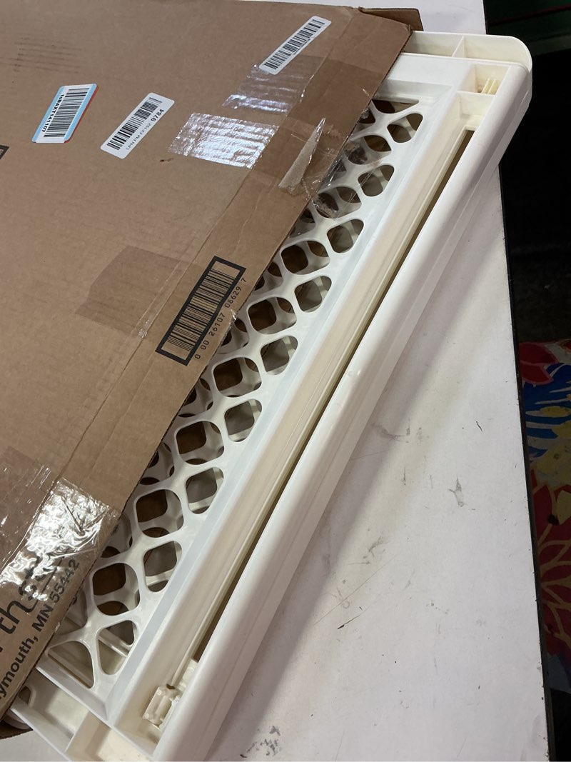 Condition photo showing Good Condition for Toddleroo by North States - Supergate Ergo Baby Gate: Plastic Baby Gate for Stairs & Doorways - Adjustable Indoor Safety Gate - Made in USA - 26 to 42 Inches Wide - 26 Inches Tall - Ivory