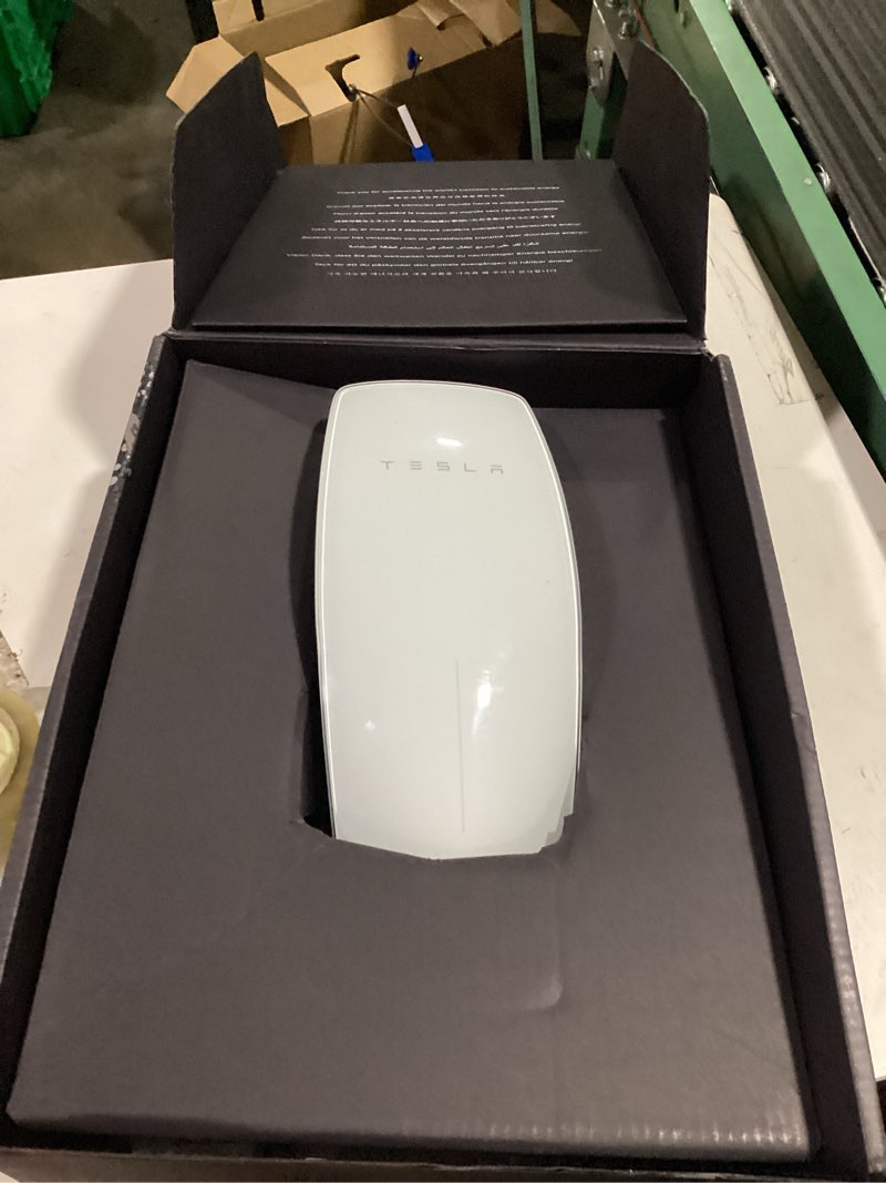 Condition photo showing New/Like New for tesla wall connector - electric vehicle (ev) charger - level 2 - up to 48a with 24' cable