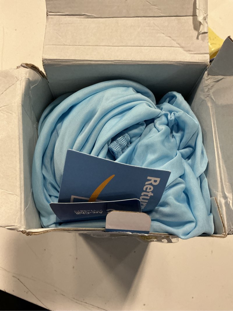 Condition photo showing Good Condition for elegear cooling blanket for hot sleepers, double-sided arc-chill® 3.0 cooling tech, q-max >0.5 cool to touch cooling blankets, soft breathable summer blanket for night sweats & hot flashes, twin sky blue twin (59" x 79")