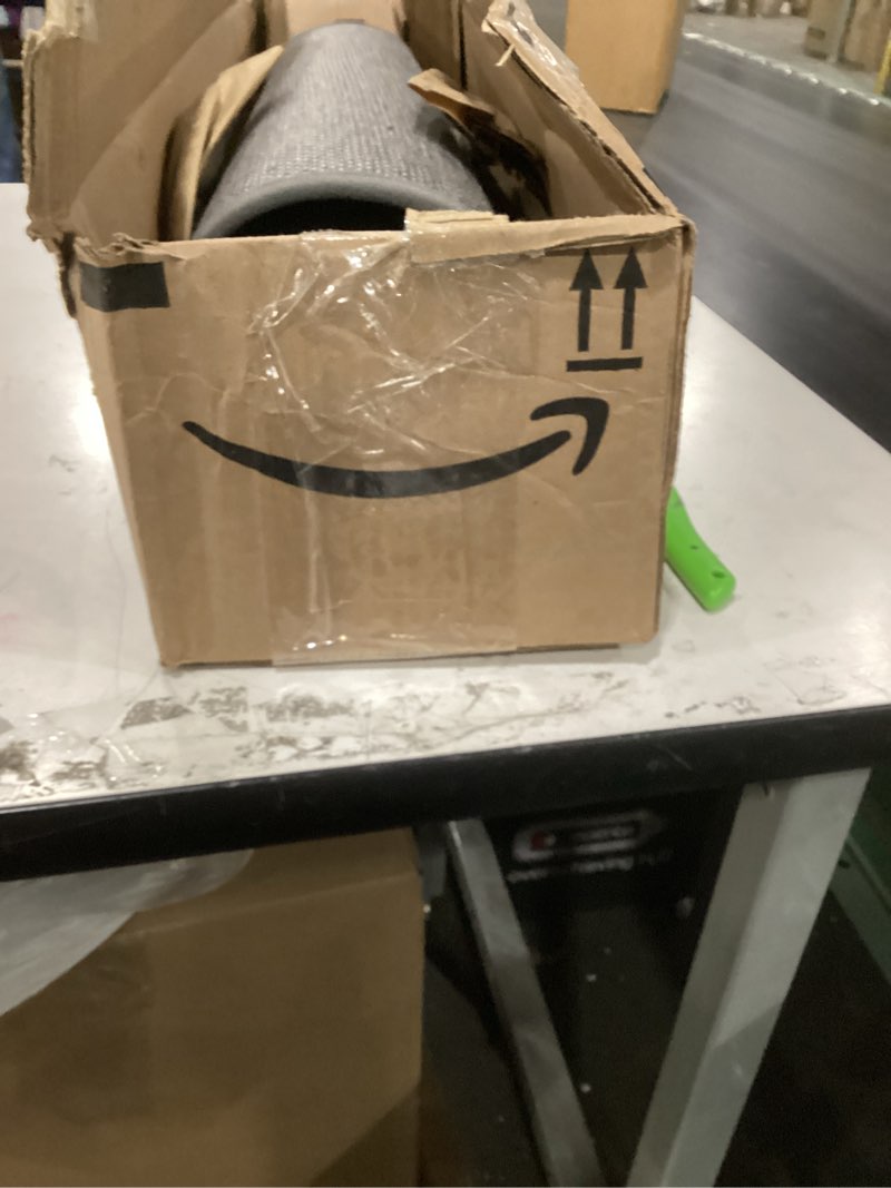 Condition photo showing Good Condition for Indoor rug