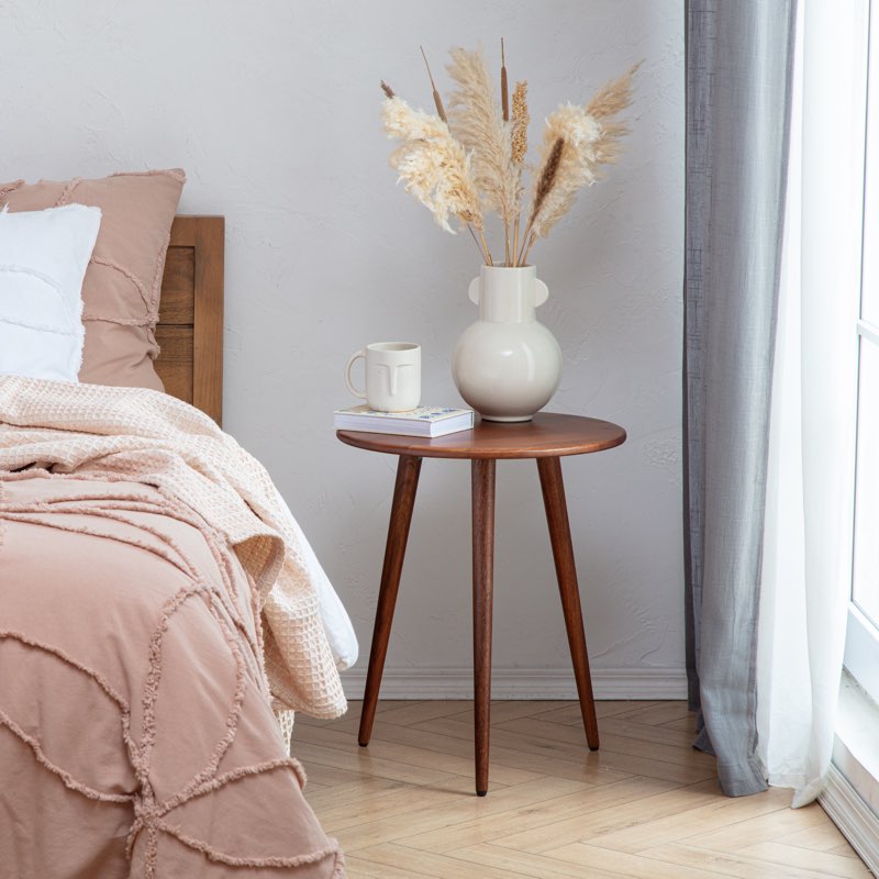 (Different color to stock photo)Blankumsee Solid Wood End Table Wade Logan Color natural 