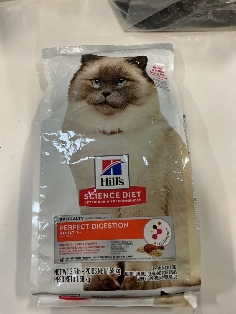 Condition photo showing New/Like New for Hill's Science Diet Perfect Digestion, Senior Adult 7+, Digestive Support, Dry Cat Food, Chicken, Barley, & Whole Oats, 3.5 lb Bag Chicken, Barley, & Whole Oats 3.5 Pound (Pack of 1)