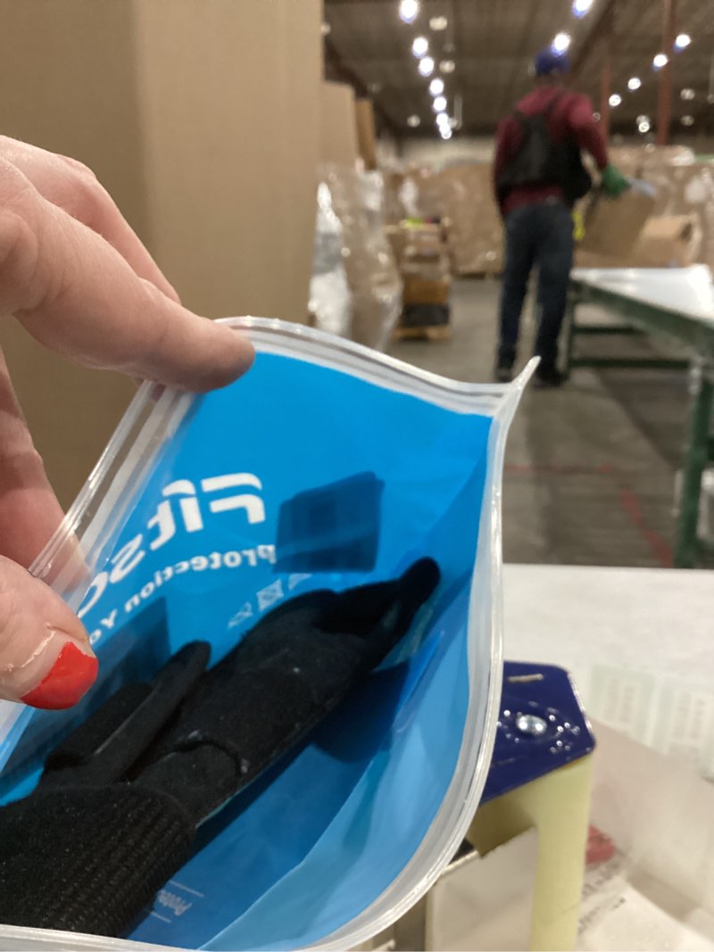 Condition photo showing New/Like New for tisur titanium keychain pill holder small metal pill case, pill organizer portable waterproof pill container, travel pill bottle box for purse (tiny-0.39in 7 separate compartments) tiny-0.39 inch 7 compartments