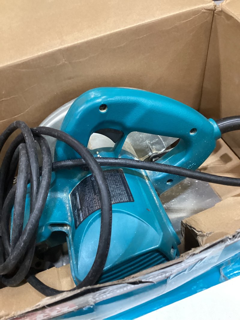 Condition photo showing New/Like New for makita 5007f 7-1/4" circular saw