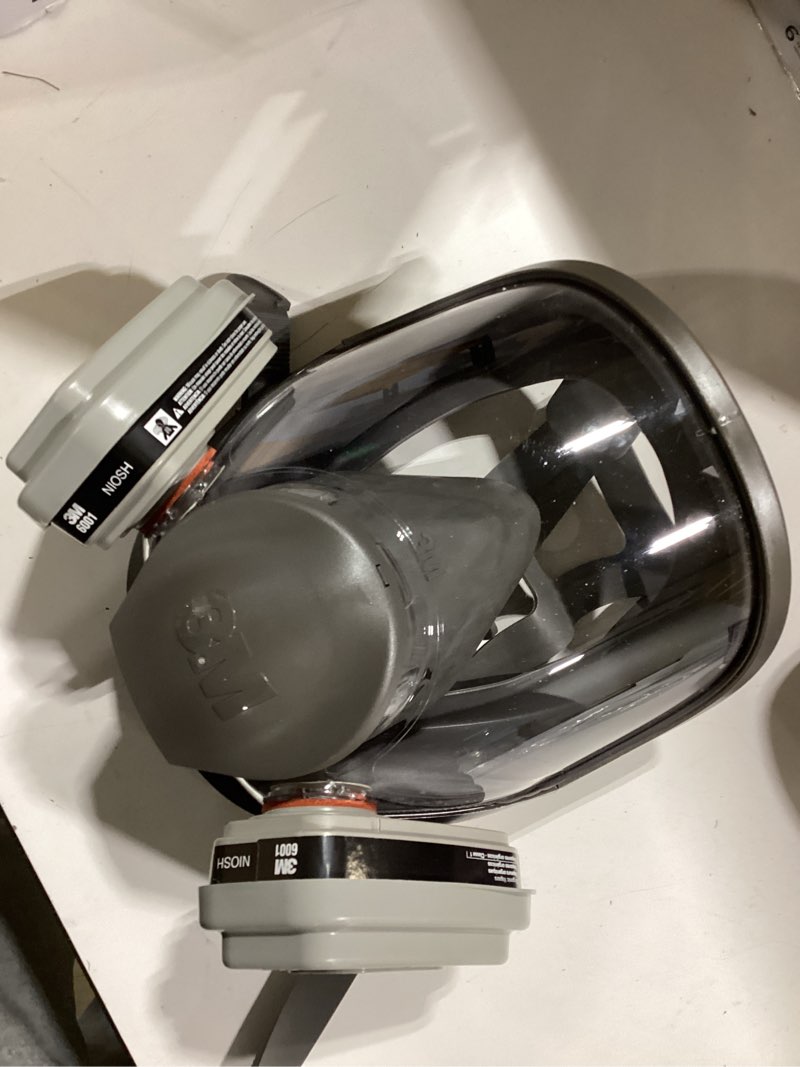 Condition photo showing Good Condition for 3mâ„¢ full face paint project respirator 68p71pa1-a-na, medium, 1 each/pack, 2 packs/case