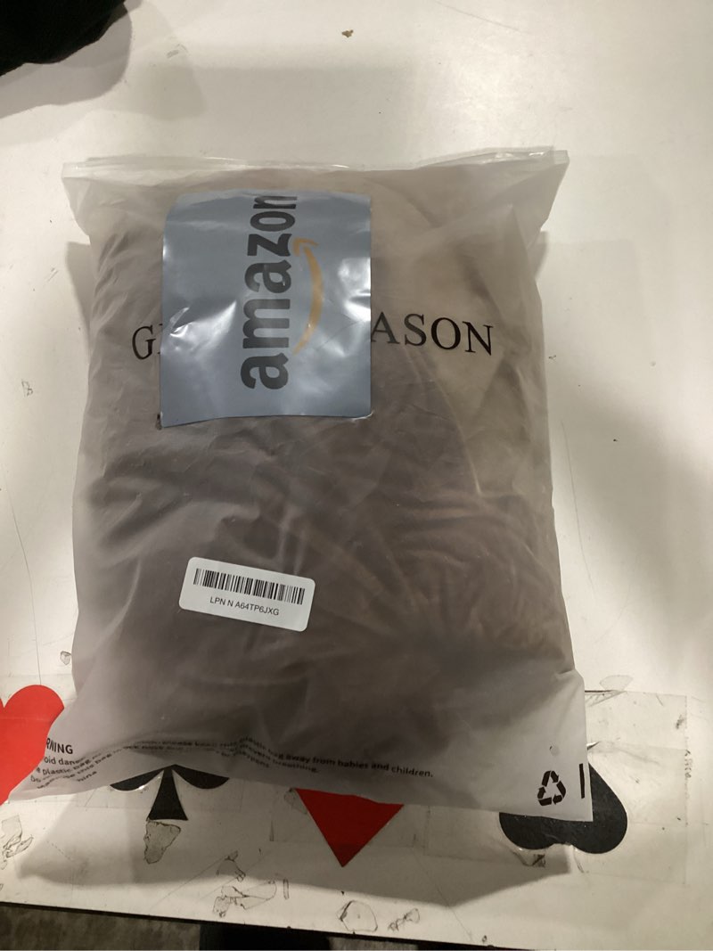 Condition photo showing Good Condition for GLORY SEASON Velvet Tablecloth Luxurious Solid Rectangle Table Cloth,Oblong Retro Farmhouse Ruffle T