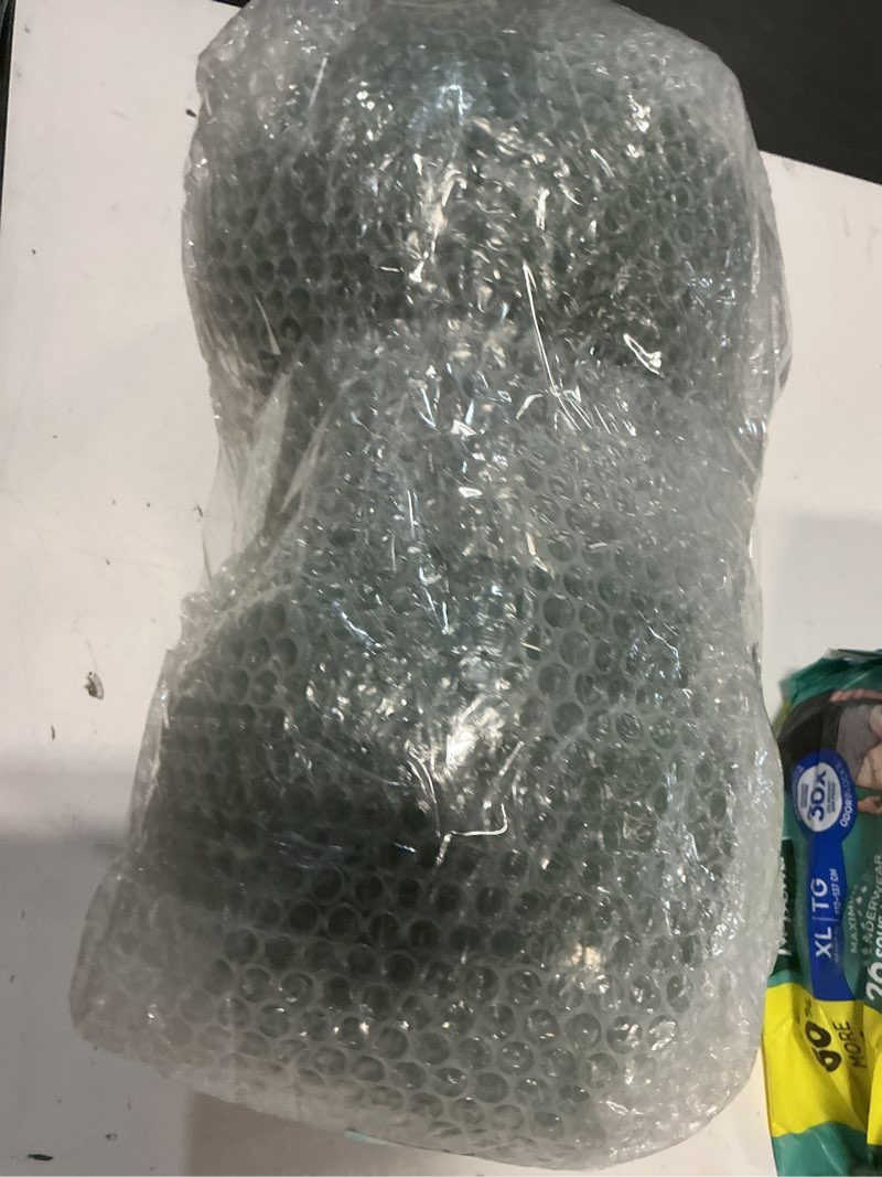 Condition photo showing New/Like New for HAKZEON 4 PCS 7.5 Inch Floral Dry Foam Half Ball, Green Foam Half Ball Large, Round Foam Block Green