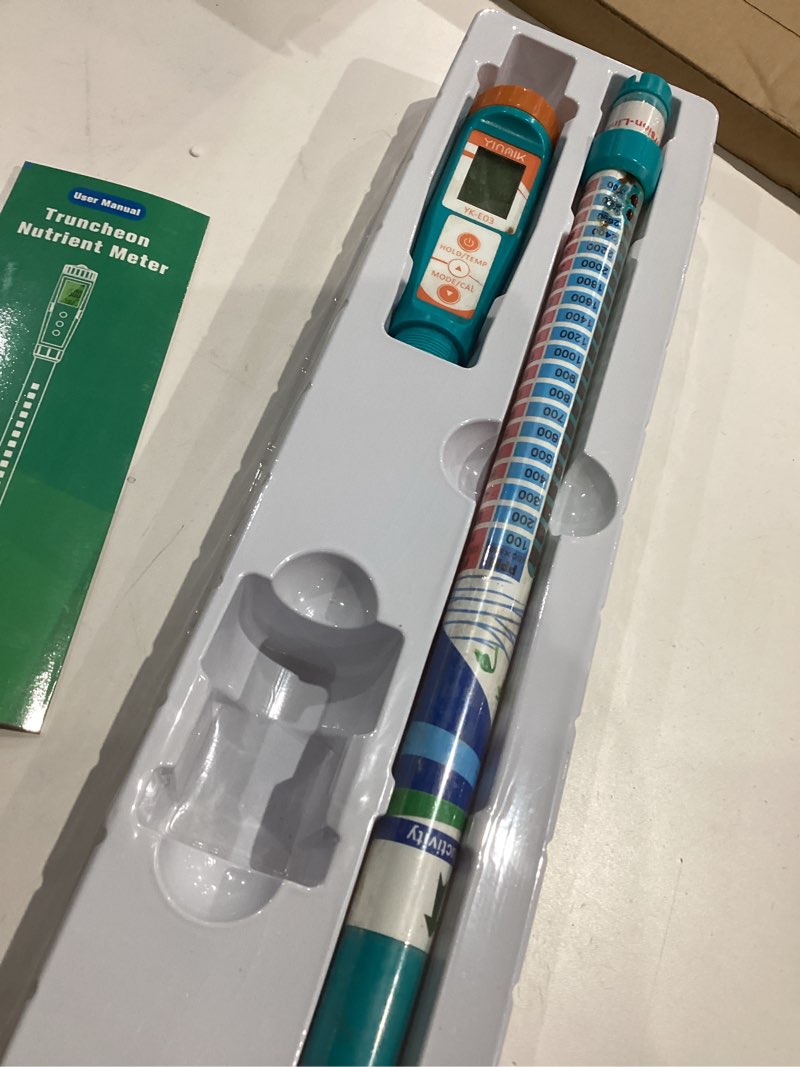 Truncheon EC PPM Nutrient Meter for Hydroponic, Conductivity Tester Stick for Hydroponics Growing PP