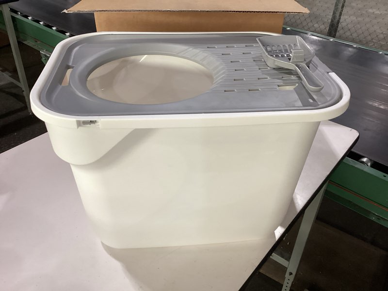 Condition photo showing New/Like New for iris usa cat litter box, large cat box enclosure, top entry with litter catching lid, enclosed with scoop, white/gray rectangular white w/ scoop