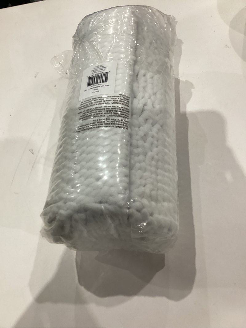 Condition photo showing New/Like New for kangaroo bathroom rugs, chenille soft absorbent bath rug, shaggy shower mat, quick dry machine wash bathmat, plush carpet mats for tub, bathtub and room home decor accessories, 60x24, white white 60" x 24"