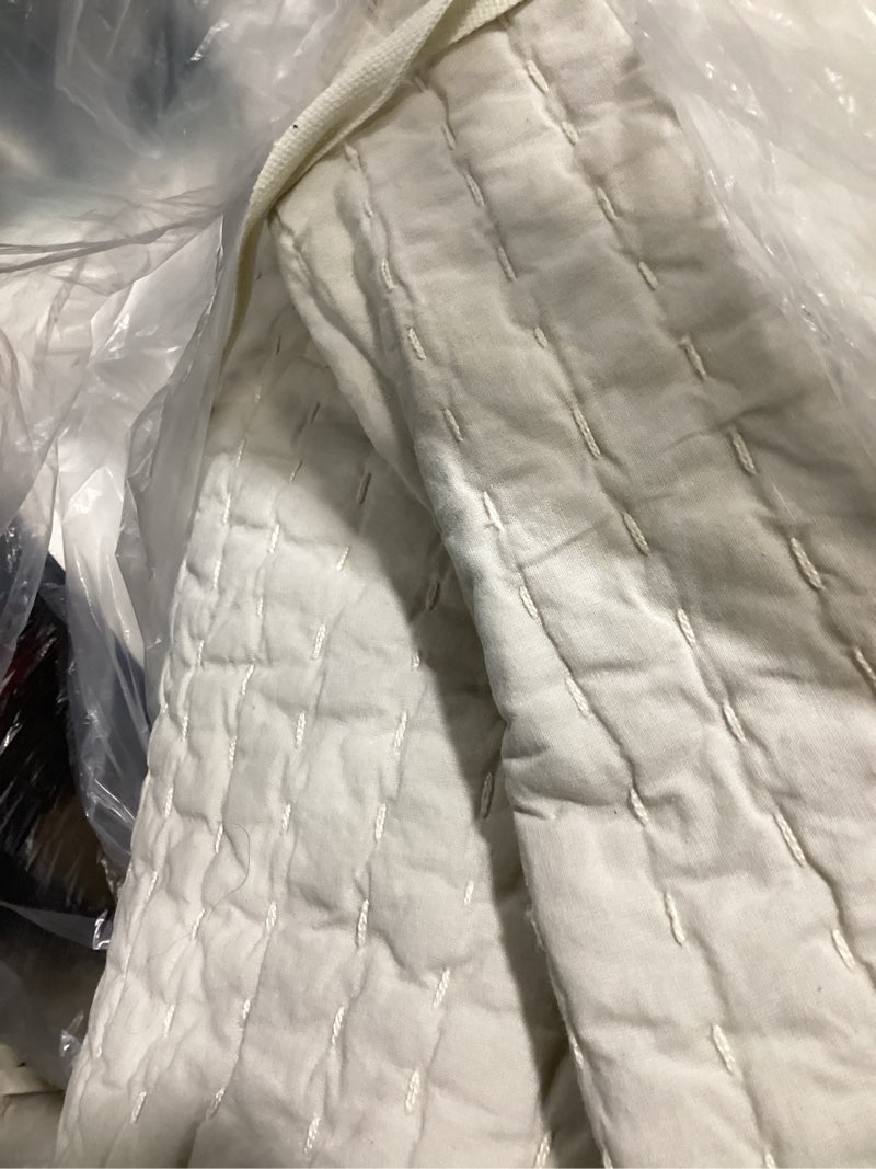 Condition photo showing Good Condition for quince european linen cotton stitch quilt queen  natural