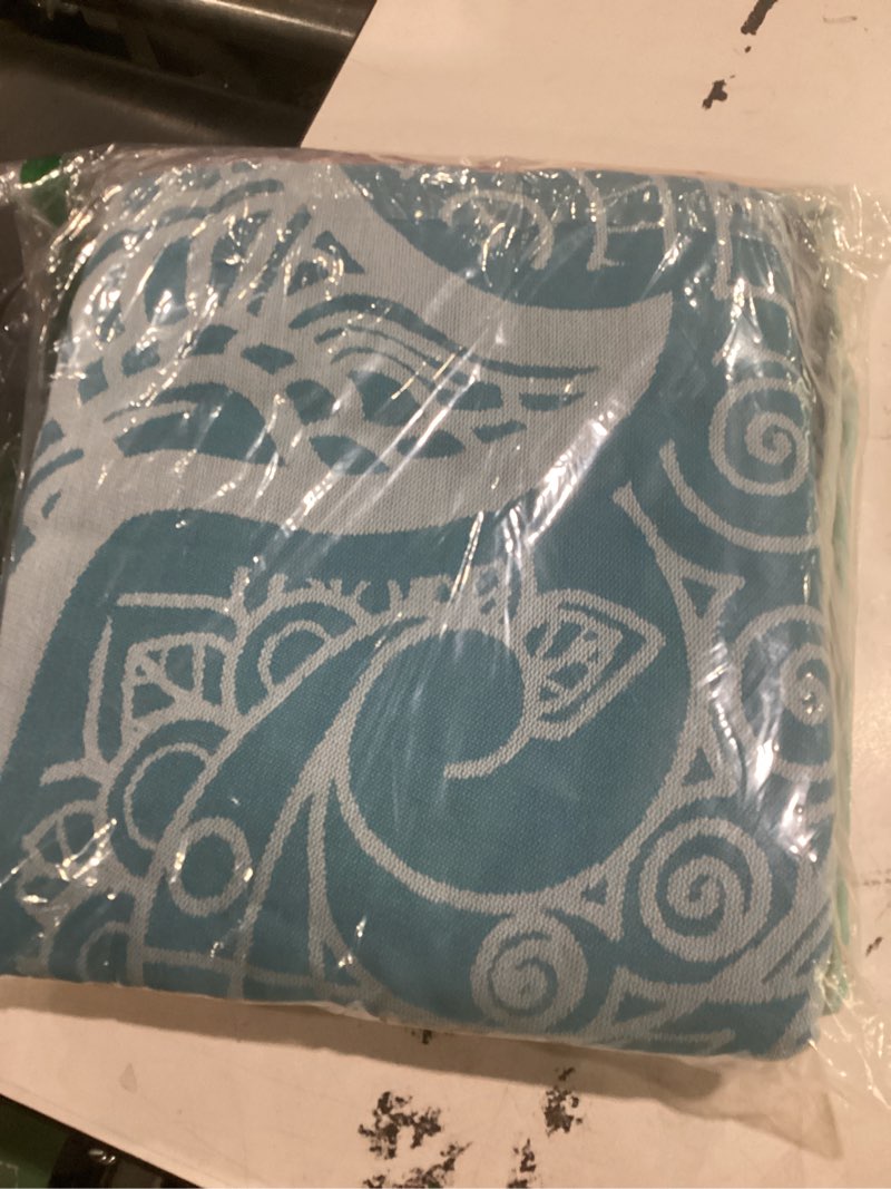 Condition photo showing Good Condition for widdonen turkish beach towel,extra large 79x36,4 pack,quick dry,compact | lightweight,thin,sand free,absorbent,soft.portable for swimm,pool,bath,picnic,camping,outdoor,cruise travel essentials