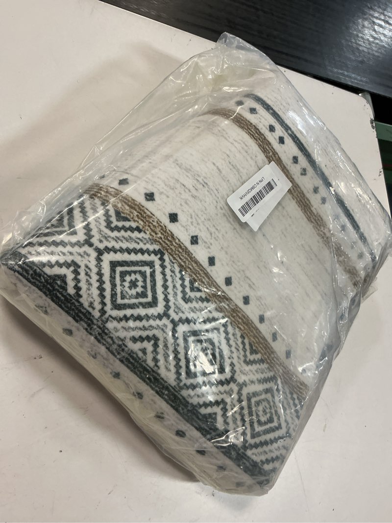 Condition photo showing Good Condition for bestsweetie 5x7 area rugs for living room washable moroccan farmhouse neutral geometric low pile non-slip soft print pattern rug for bedroom kitchen dining room entryway black/brown black/brown 5' x 7' (rectangular)
