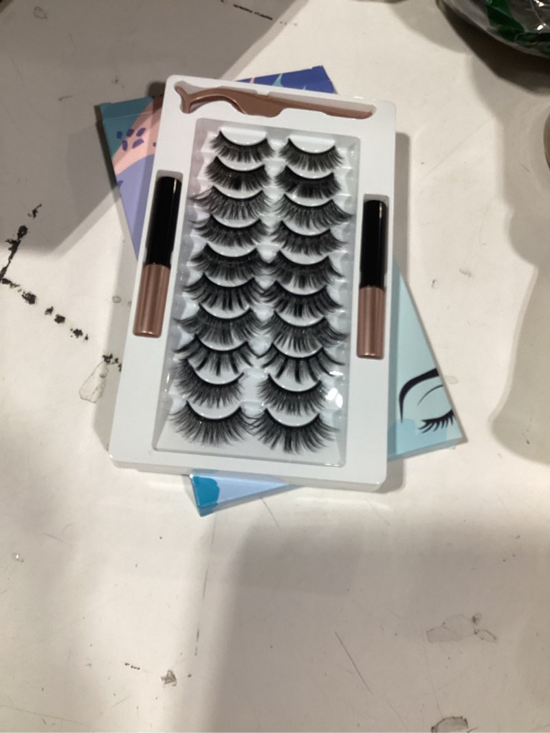 Condition photo showing Good Condition for Similar product not like stock photo Newcally Magnetic Eyelashes with Eyeliner Kit Reusable Wispy Lashes Natural Look Magnetic Lashes Kit C-curly No Glue Needed 5 Pairs False Lashes with Magnetic Eyeliner & Tweezers Wispy-Classic