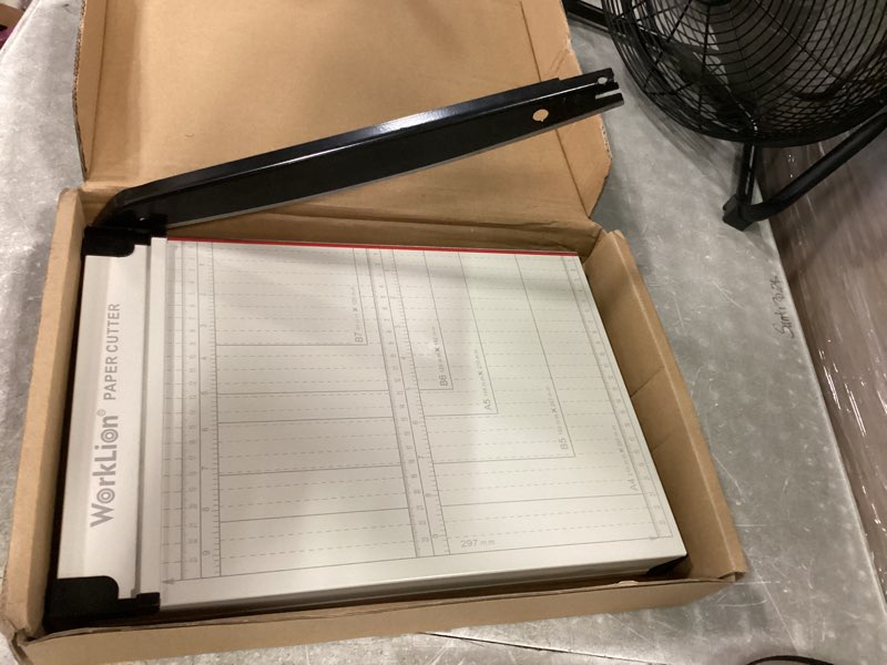 Condition photo showing Good Condition for worklion guillotine paper cutter a4 – heavy duty paper trimmer with safety guard,15 sheets capacity, precision guillotine cutter for cutting paper, card,photos,vinyl and more with ease. 12"