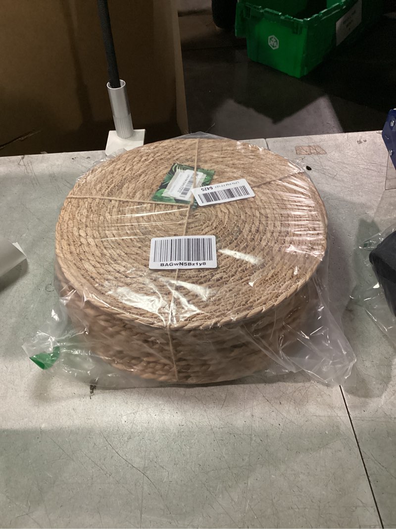 Condition photo showing item condition for 12Pcs 12\" Round Woven Rattan Placemats,Natural Hand-Woven Water Hyacinth Placemats,Farmhouse Weave Place Mats,Rustic Braided Wicker Table Mats (12inch Set of 12)