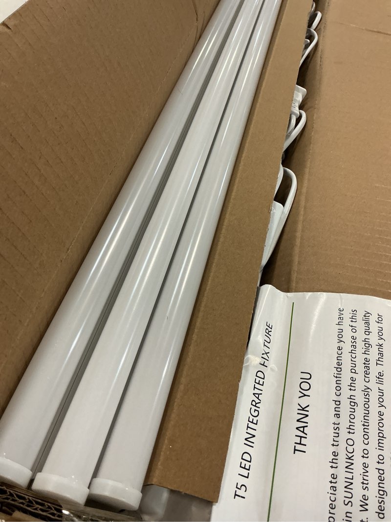 Condition photo showing Good Condition for (6 Pack) 4FT T5 LED Integrated Fixture, 6500K,20W,2300LM(Super Bright White) Linkable LED Shop Light,Garage Ceiling and Cabinet Light,Strip Light,Corded Electric with ON/Off Switch