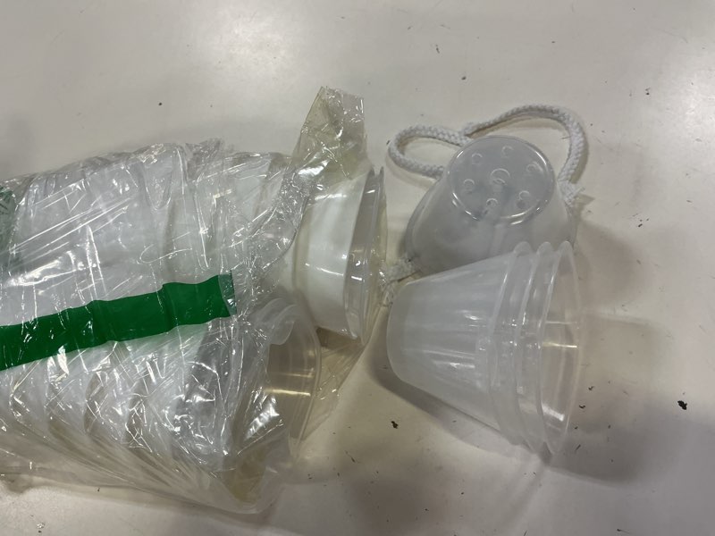 Condition photo showing Good Condition for 10 pack 3" self watering pots for indoor plants, clear inner cup, small white plastic planters, water level indicator, drainage holes, extra 3ft wick, cuttings,seedlings,herb,african violet arctic white 3" (10 pack)