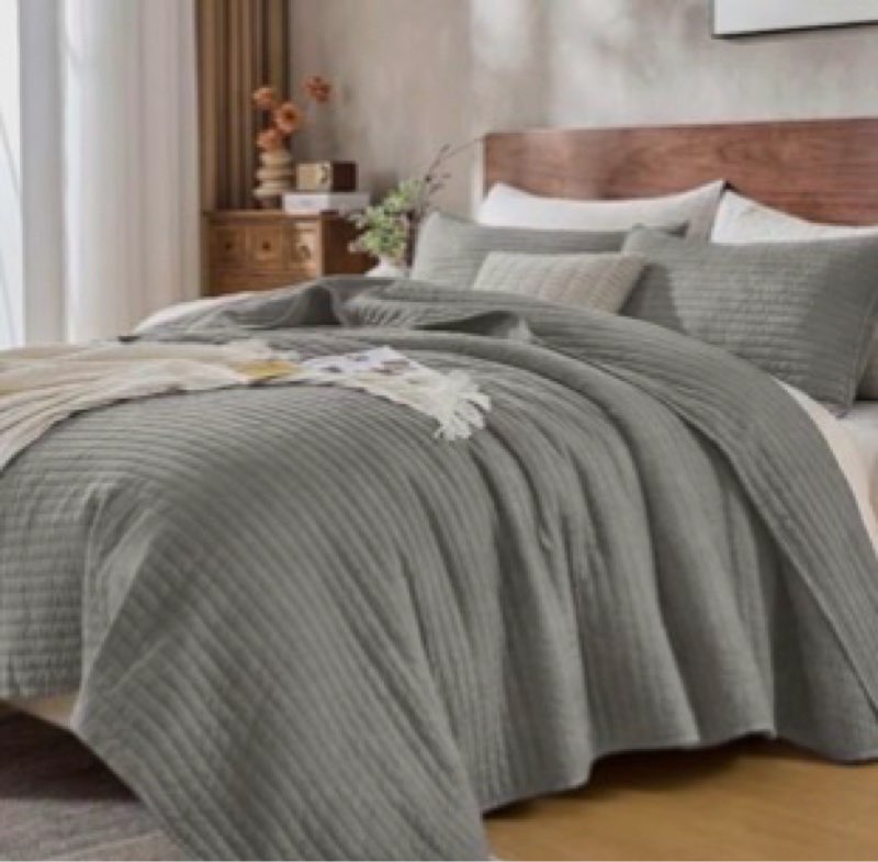 DOWN HOME Twin Quilt Bedding Set with Sham, Vintage Washed Soft Quilted Blanket Thin Comforter Light