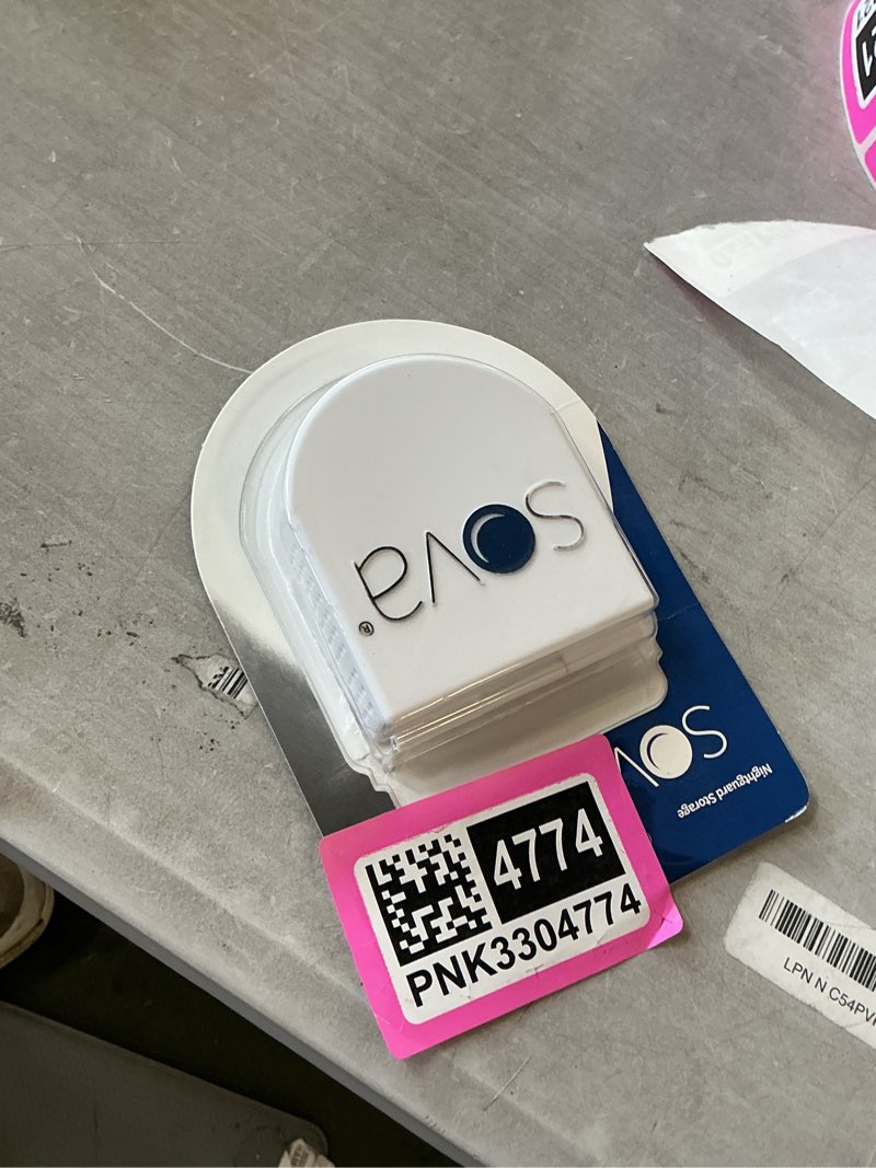 https://lotting-media.assets.bidfta.com/lotting_8b735f49-fef5-4fa1-a342-0f56e0c4df19