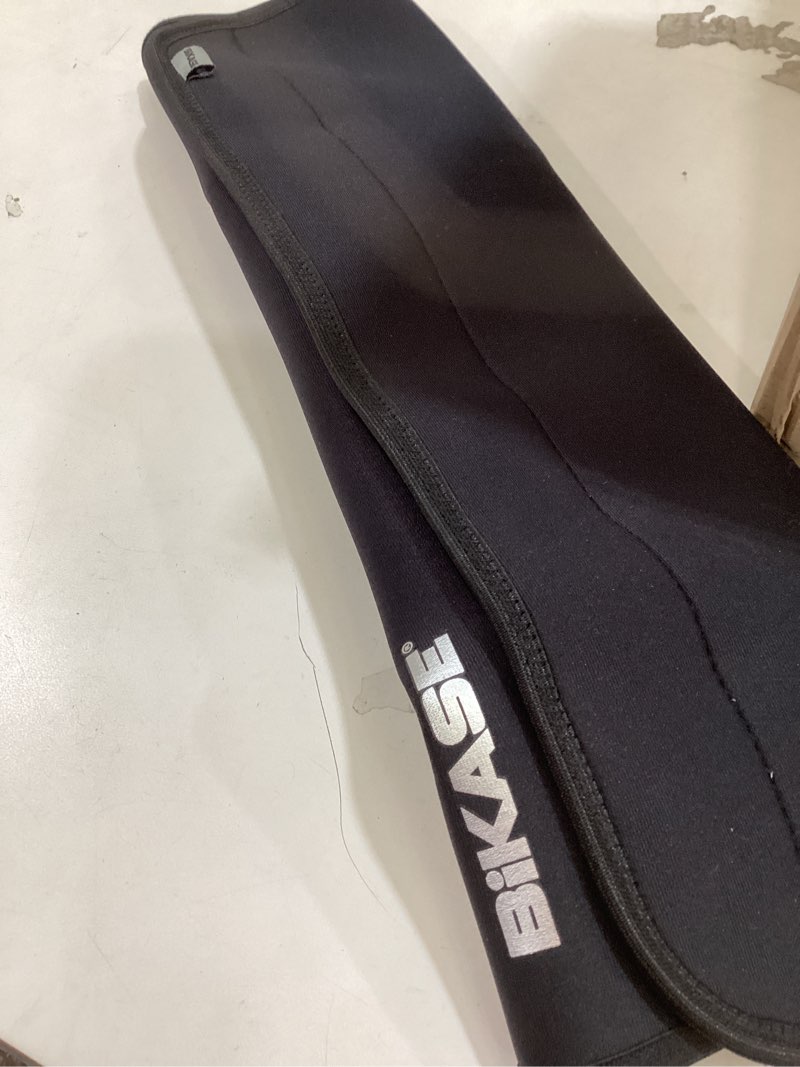 Condition photo showing Good Condition for bikase e-bike battery cover neoprene electric bicycle battery cover for outdoor riding, transporting on car rack, ebike battery cover for isolating battery, waterproof, dirt resistant medium (18" x 16") diameter (3.5" to 4.5")