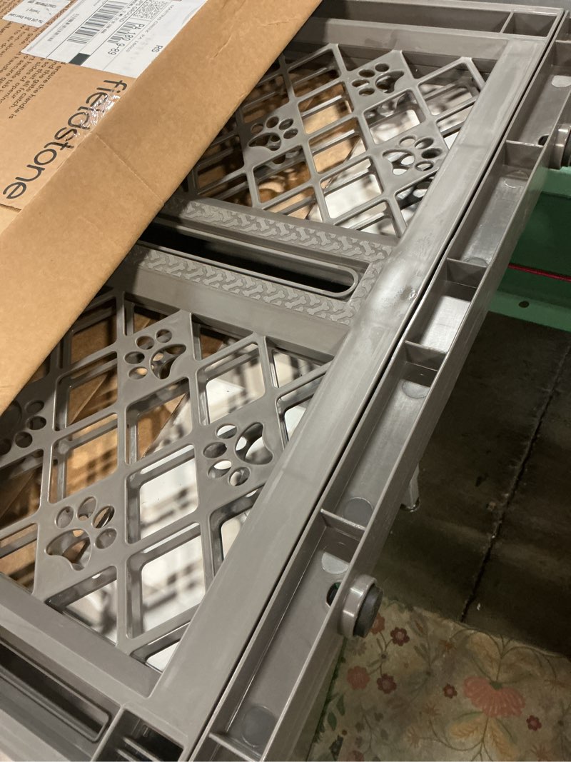 Condition photo showing Good Condition for mypet north states paws portable pet gate: 26-40" wide. pressure mount. no tools needed. made in usa, 23" tall, expandable, durable dog gates for doorways, fieldstone gray