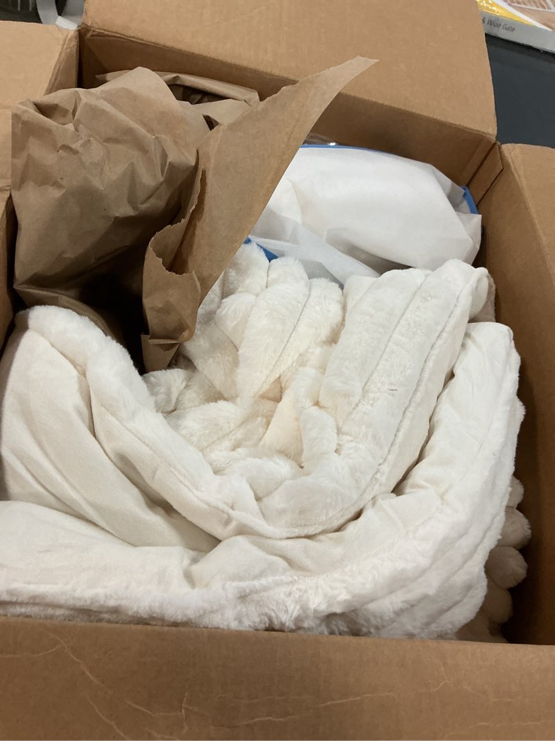 Condition photo showing As Is for Smoofy Fluffy Twin Comforter Sets 2 Pieces - Cream White Fleece Fluffy Comforter Set, Luxury Fuzzy Twin Bedding Set, Soft Warm Comforter All Season, Heavy Faux Fur Comforter with Pillow Cases 2 Piece-Twin (66”X90'') Cream White