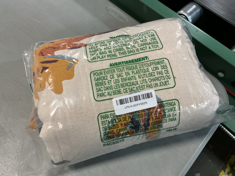 Condition photo showing Good Condition for MSGKV Boho Throw Blanket 60''x80'',100% Cotton Blankets for Couch Bed,Cotton Quilt Travel Muslin Blankets Farmhouse Home Decor Soft Lightweight Picnic Blanket D-flower and Butterfly 60" x 80"