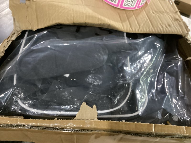 Condition photo showing New/Like New for top and side expandable pet carrier with treat & pet window,17x11x9.5 inch alaska hawaiian airline approved,soft-sided dog carrier for small dogs and cats,travel cat carrier with locking zippers 17.0"l x 11.0"w x 9.5"h black