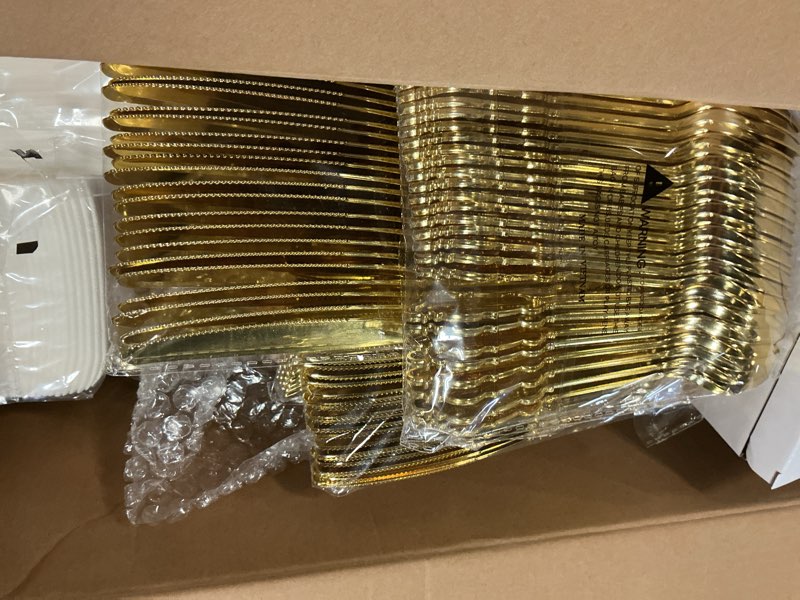 Condition photo showing Good Condition for Nervure 350PCS Pink Plastic Plates - Pink Plastic Dinnerware Sets for 50 Guests - 100 Disposable Plates, 150 Gold Silverware, 50 Cups, 50 Napkins Perfect for Wedding & Party & Easter Pink 50