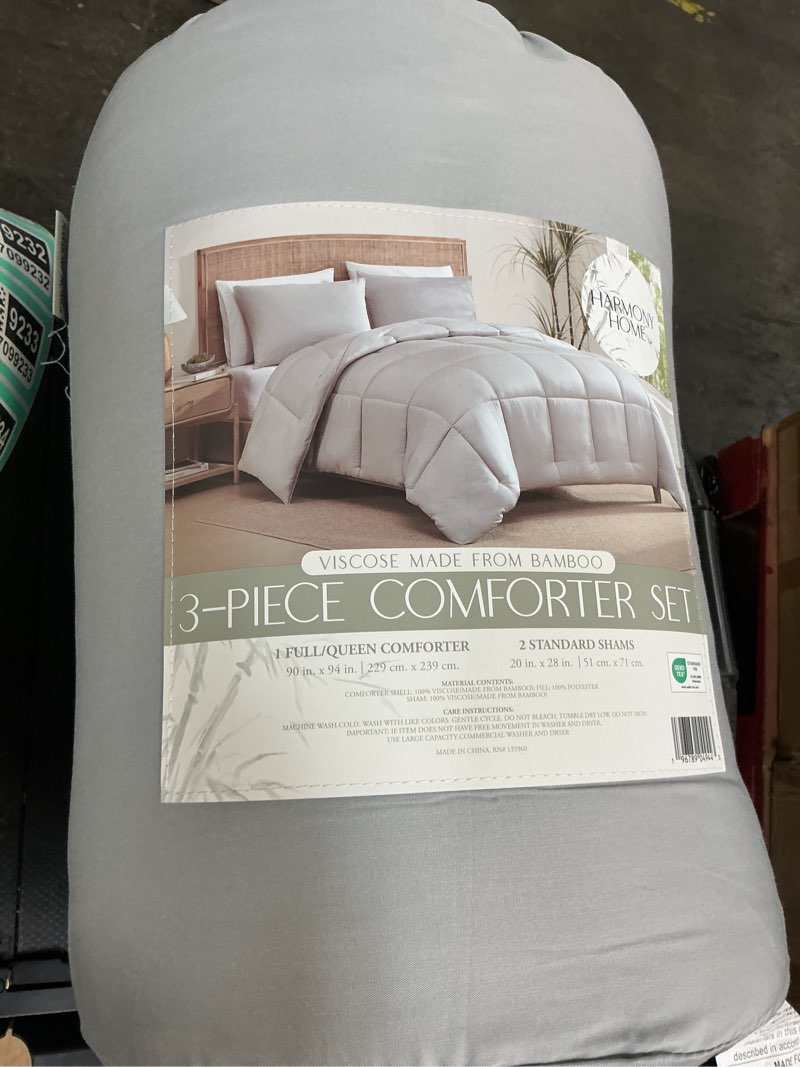 Condition photo showing New/Like New for bamboo harmony 3-piece viscose made from bamboo comforter set full/queen
