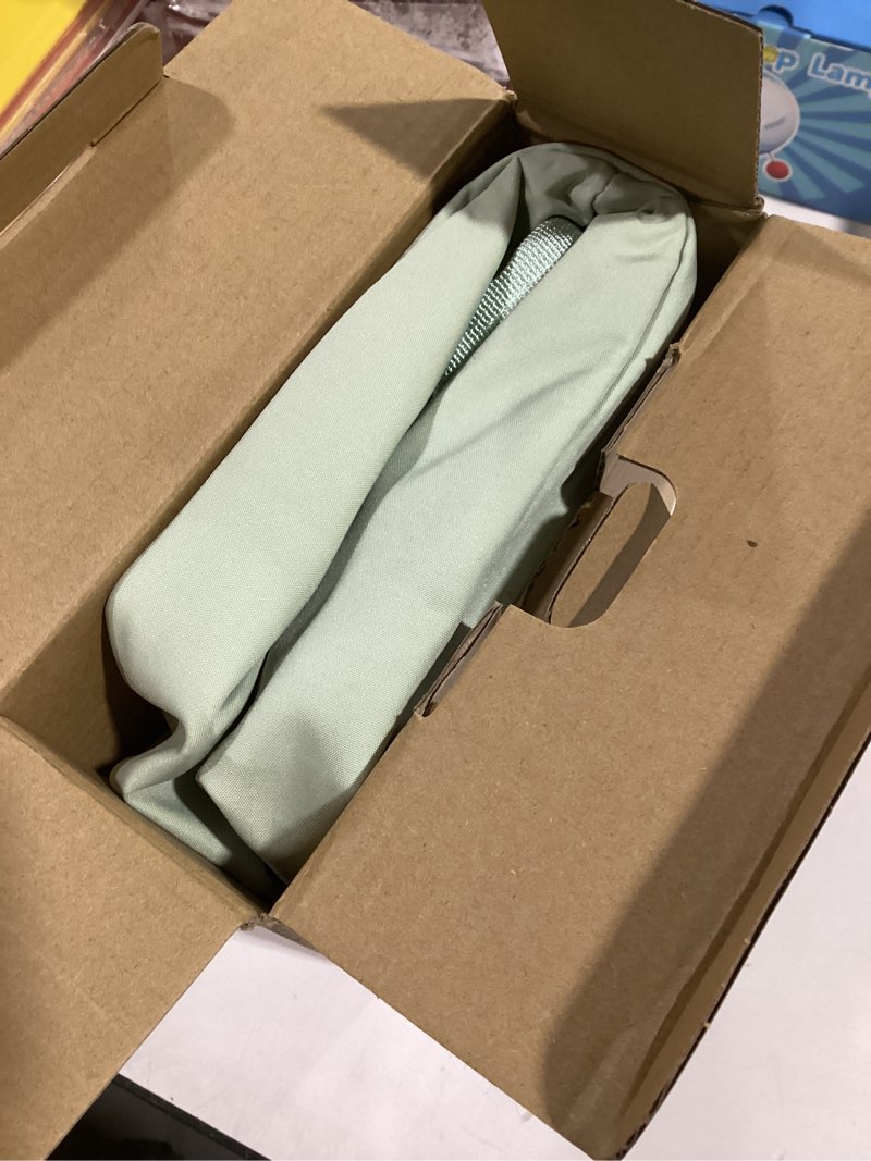 Condition photo showing Good Condition for Ceneda Small Gym Bag for Women, 12 inch Mini Gym Bag with Wet Pocket, Lightweight Tote for Gym, Sport, Workout - Green Light green