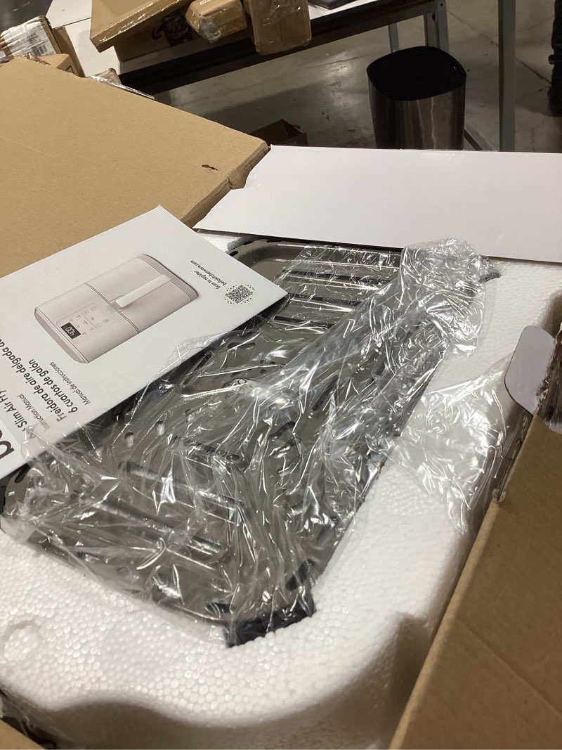 Condition photo showing Good Condition for bella 6 qt slim air fryer, fits-anywhere™ kitchenware, evergood™ ceramic nonstick coating, adjustable temperature, 6 preset cooking options, 60 min auto shutoff w audible tone, 5lb capacity, oatmilk 6 qt oatmilk